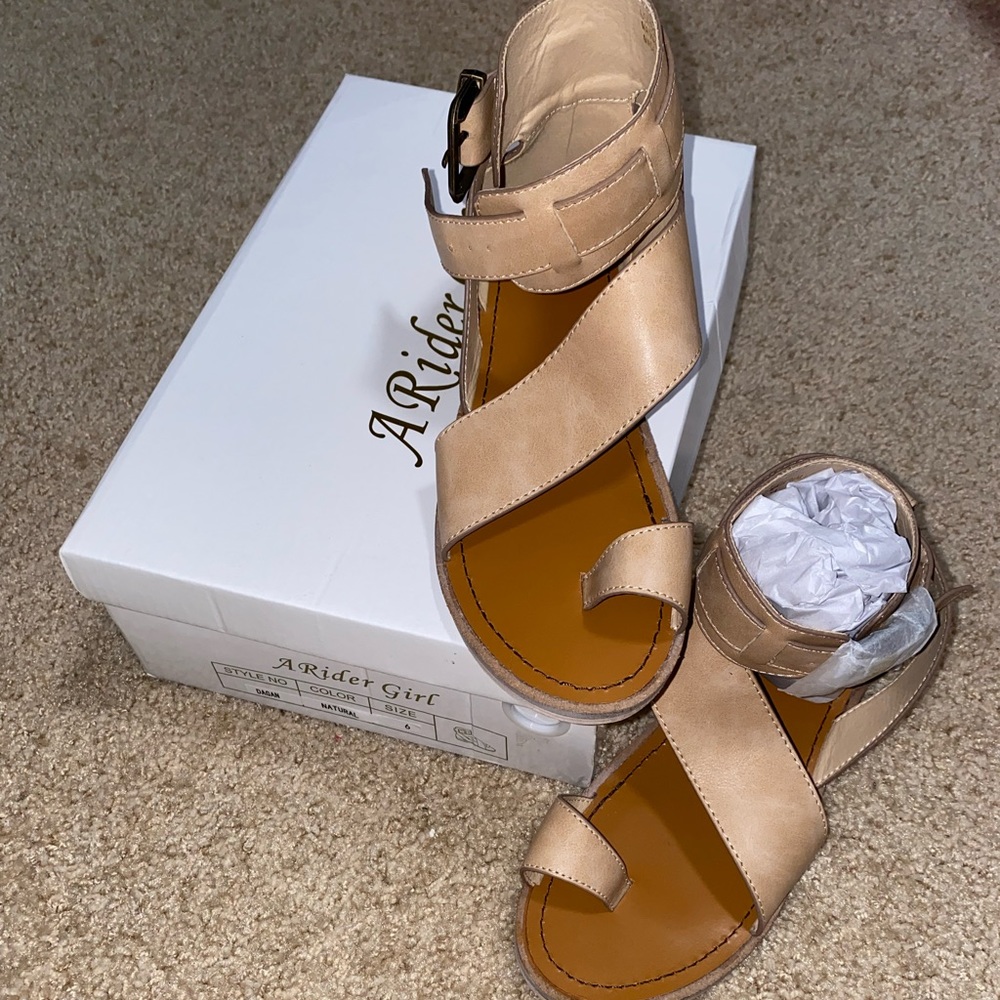 Rider Girl cross cross buckle sandals
